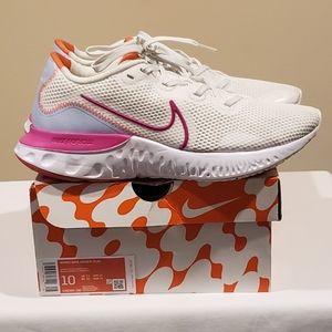 Womens Nike Renew Run